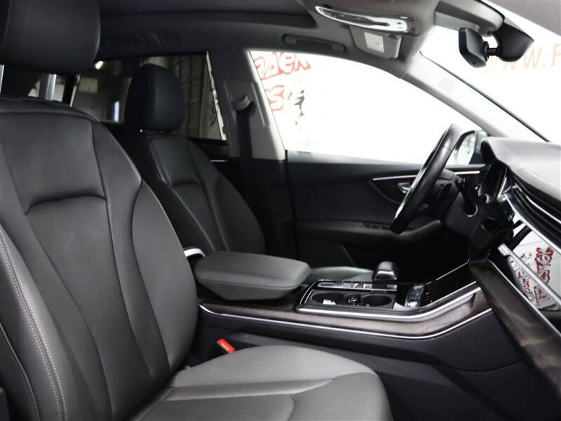 2019 Audi Q8 quattro Prestige 55 TFSI