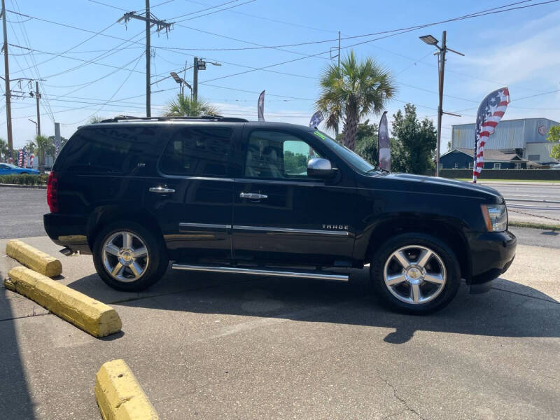 2014 Chevrolet Tahoe LTZ photo 5