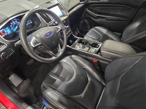 2020 Ford Edge Titanium