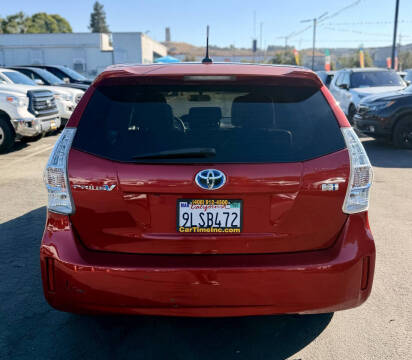 2012 Toyota Prius v Three