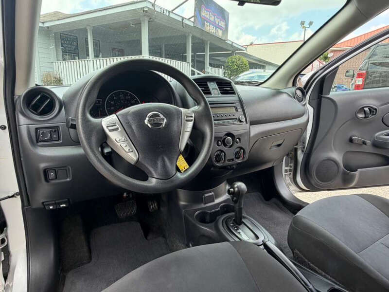 2018 Nissan Versa