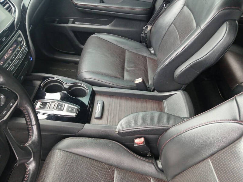 2022 Honda Pilot Black Edition