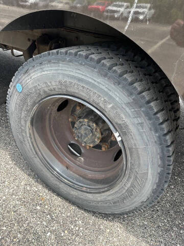 2009 Freightliner MT55 Chassis