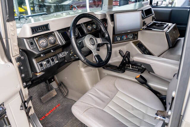 2000 AM General Hummer 17
