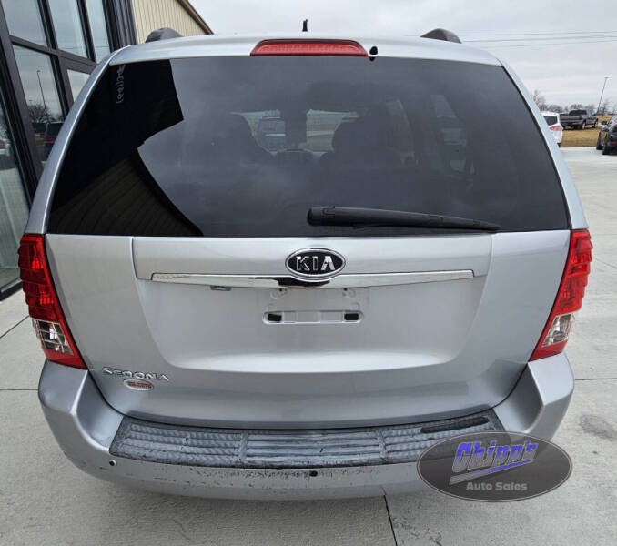 2011 Kia Sedona LX