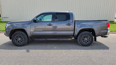 2017 Toyota Tacoma for sale at TNK Autos in Inman KS