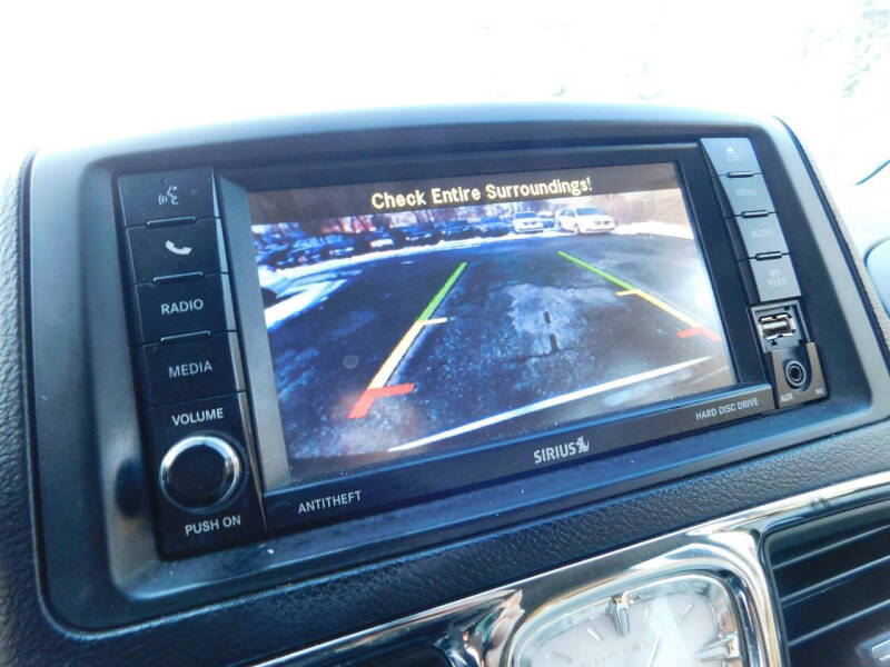 2015 Chrysler Town and Country Touring