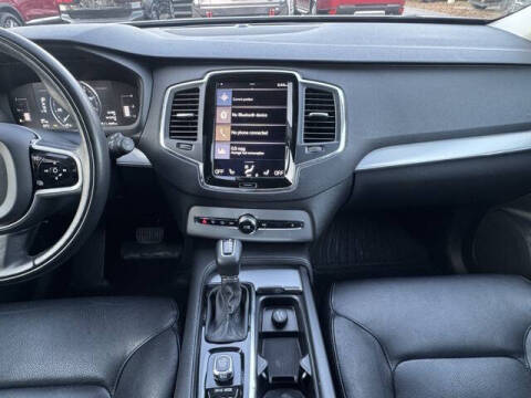 2018 Volvo XC90 T5 Momentum 5-Passenger