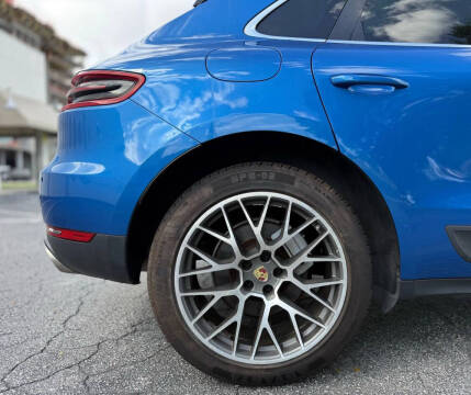 2015 Porsche Macan S