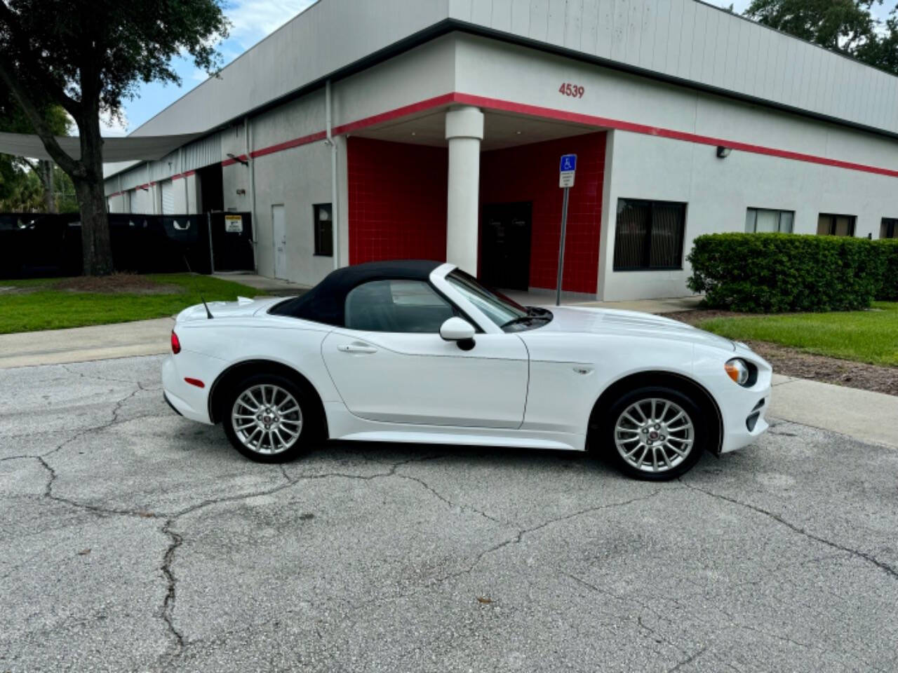 2018 FIAT 124 Spider for sale at Zoom Auto Exchange LLC in Orlando, FL