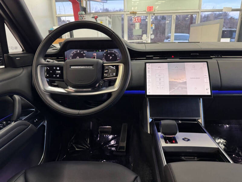 2025 Land Rover Range Rover P400 SE