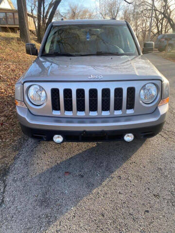 2016 Jeep Patriot for sale at Carsland KC in Kansas City MO