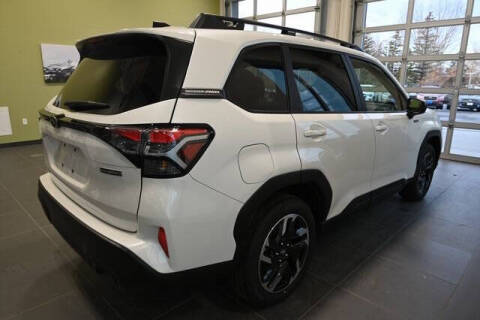 2025 Subaru Forester Premium Hybrid