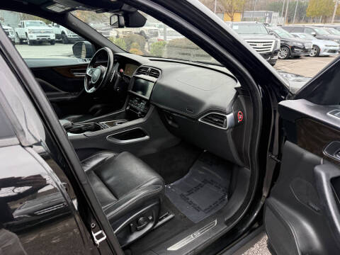 2017 Jaguar F-PACE S