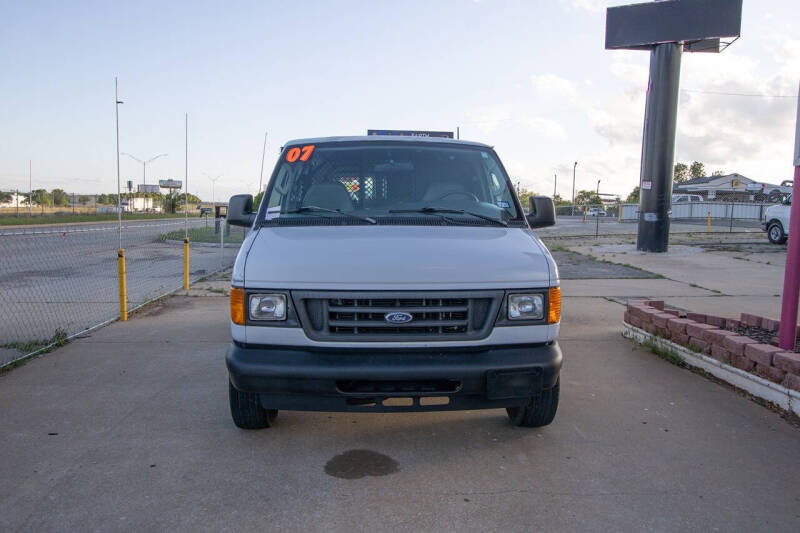 2006 Ford E-Series