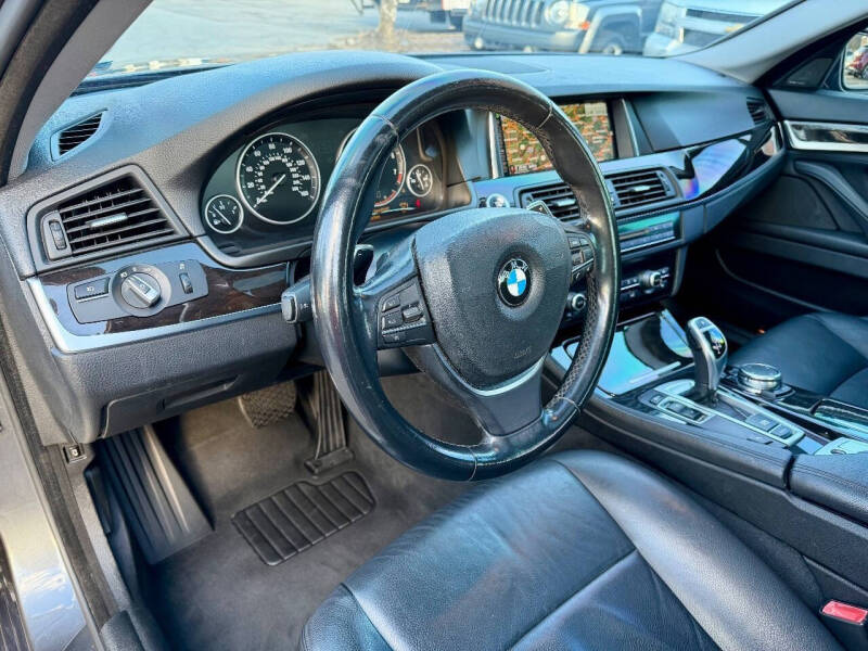 2016 BMW 5 Series 528i