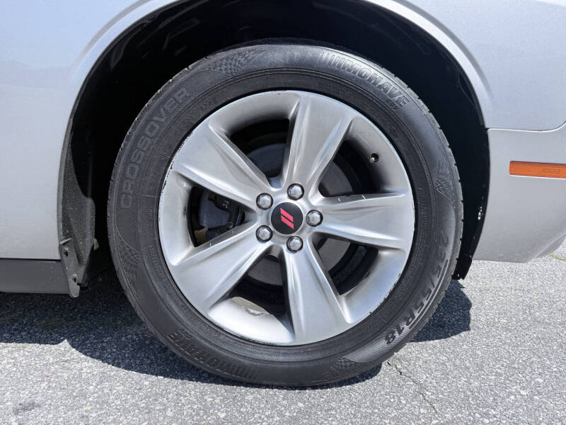 2016 Dodge Challenger SXT