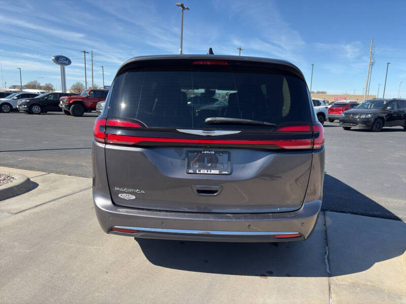 2023 Chrysler Pacifica Touring L