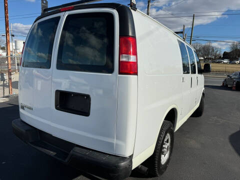 2017 GMC Savana 2500