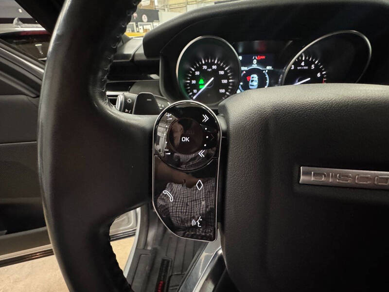 2020 Land Rover Discovery SE