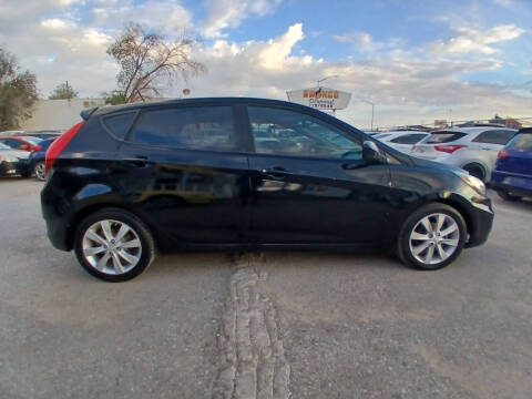 2012 Hyundai Accent SE