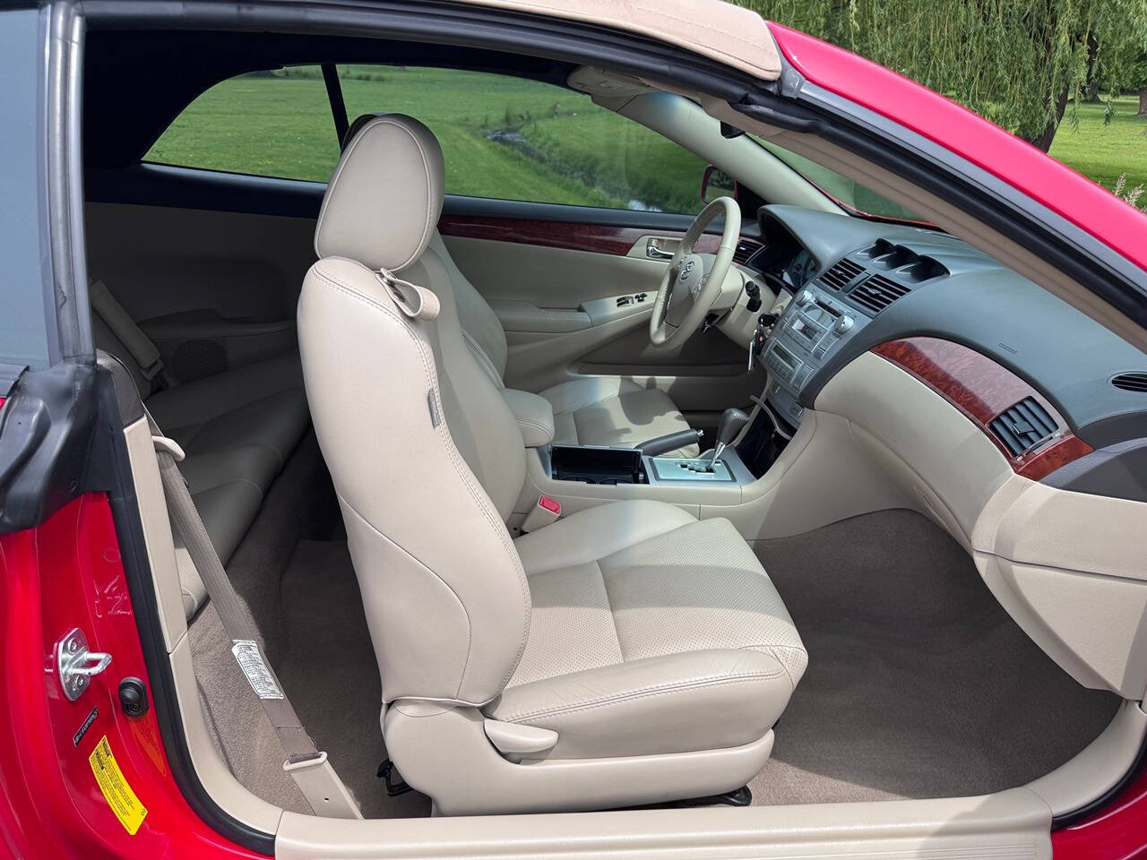 2006 Toyota Camry Solara 17