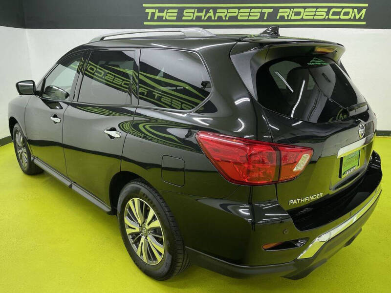 2019 Nissan Pathfinder SL