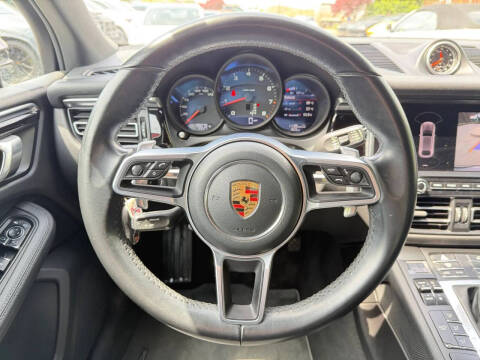 2020 Porsche Macan