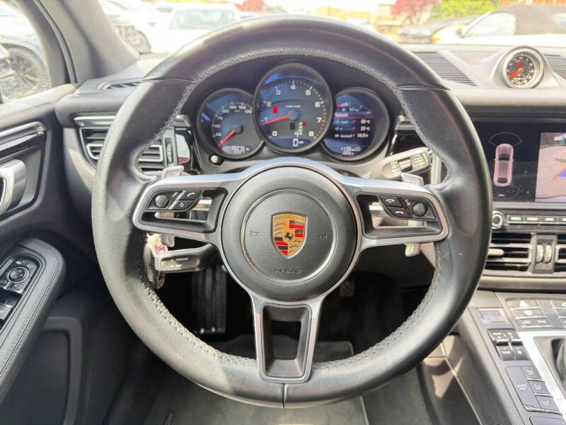 2020 Porsche Macan