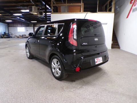2016 Kia Soul +