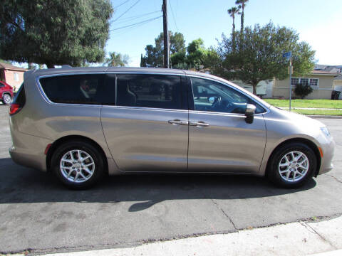 2017 Chrysler Pacifica Touring