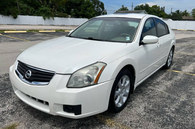 white nissan maxima 2008