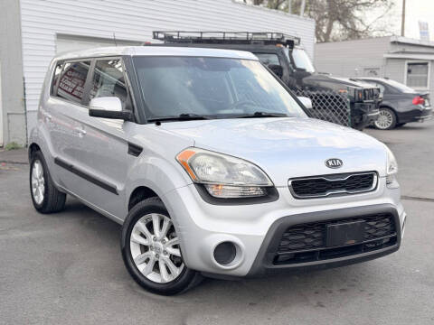 2012 Kia Soul +