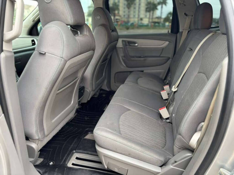 2017 Chevrolet Traverse LT