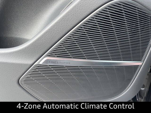 2026 Audi Q8 quattro Prestige 55 TFSI