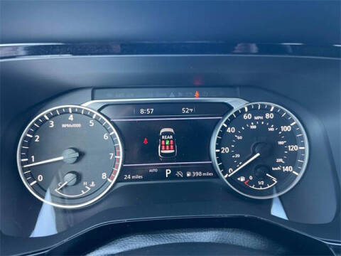 2025 Nissan Pathfinder SL