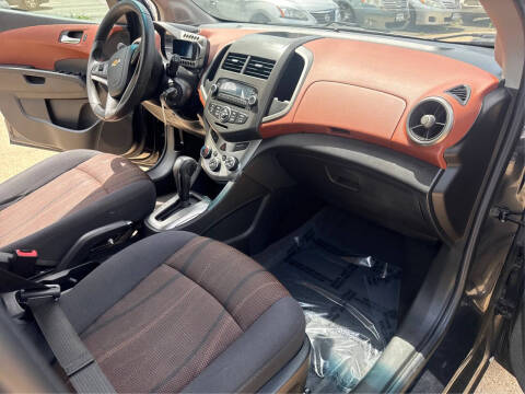 2015 Chevrolet Sonic LT Auto
