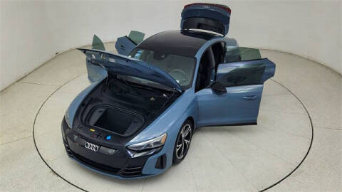 2022 Audi e-tron GT quattro Premium Plus