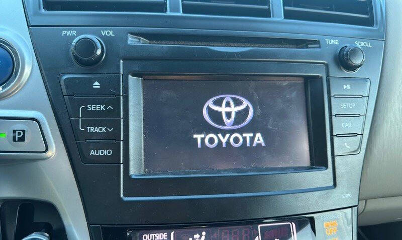 2012 Toyota Prius v Two