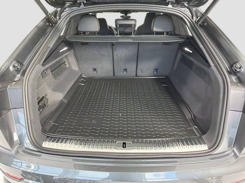 2026 Audi Q8 quattro Prestige 55 TFSI