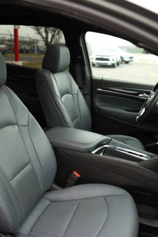 2024 Buick Enclave Essence