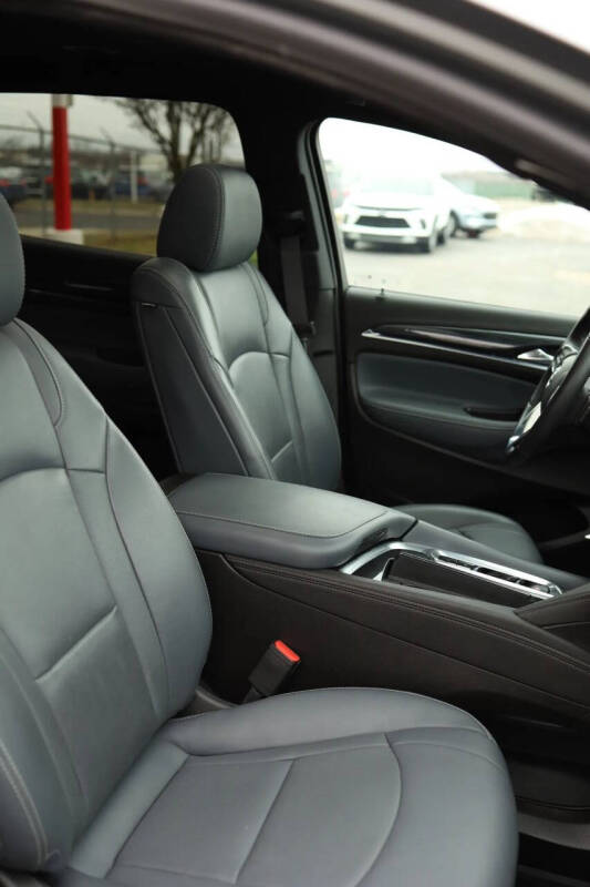 2024 Buick Enclave Essence