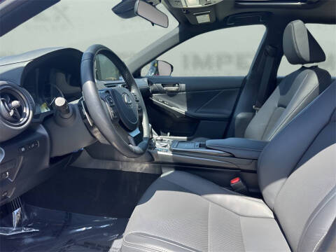 2025 Lexus IS 350 F SPORT Design