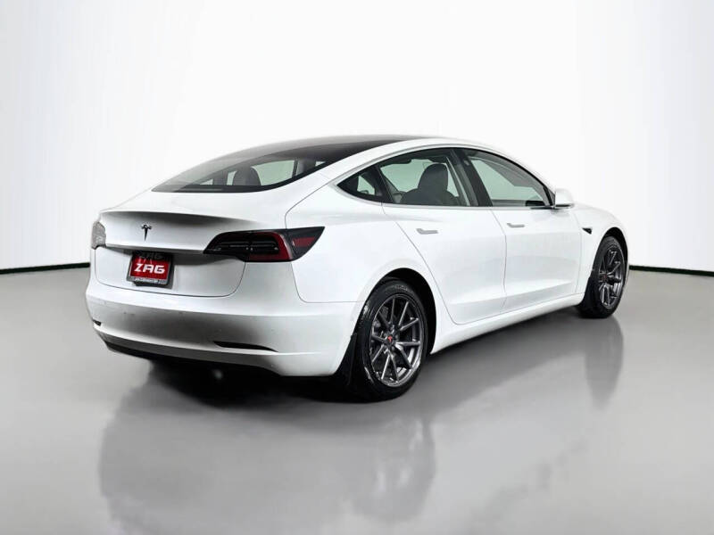 2019 Tesla Model 3 Standard Range Plus