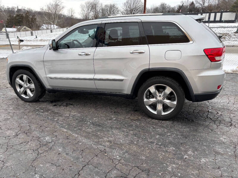 Image 8 of 2011 Jeep Grand Cherokee Limited