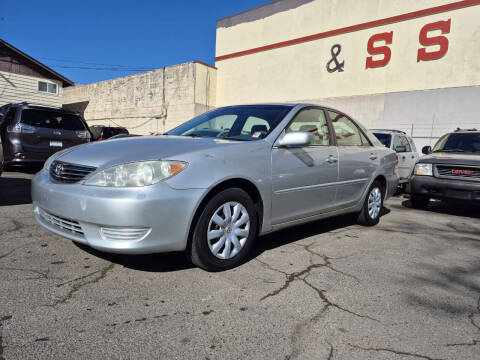 2005 Toyota Camry for sale at Universal Auto Sales Inc in Salem OR