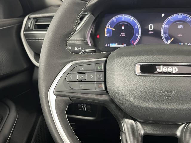 2025 Jeep Grand Cherokee Laredo X