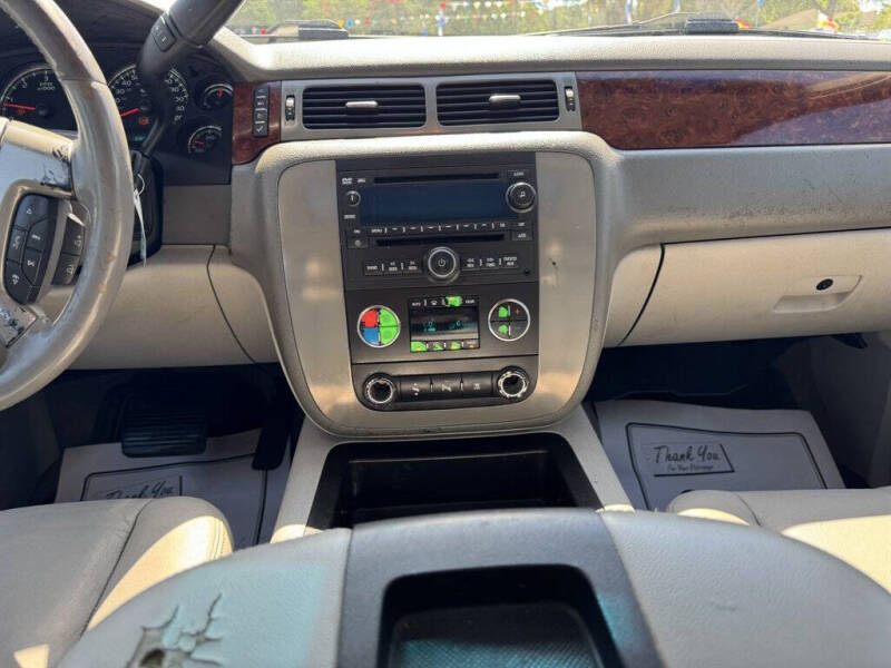 2011 GMC Yukon XL SLT