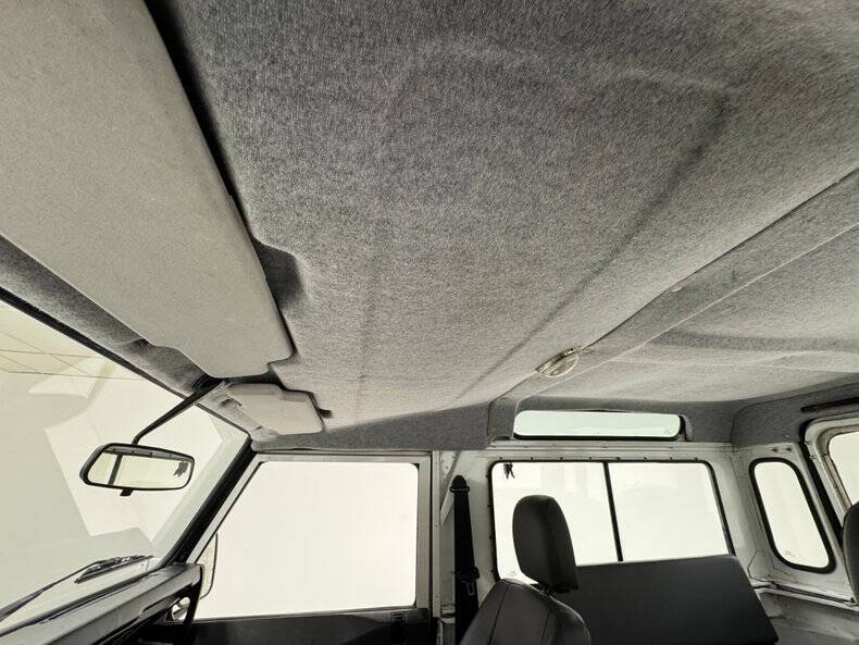 1991 Land Rover Defender