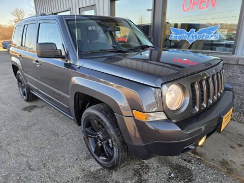 2015 Jeep Patriot for sale at Eagle Motors - La Crescent in La Crescent MN